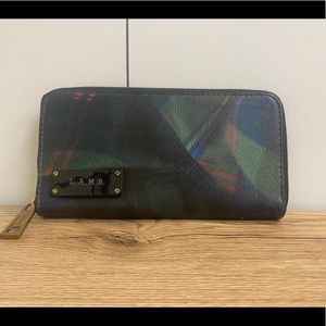 L.A.M.B wallet